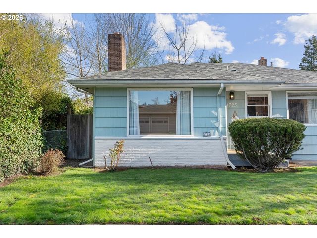 1725 GRANT St Ne, Salem, OR 97301