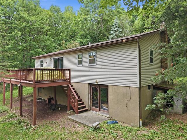 520 Highland Hill Road, Jim Thorpe Boro, PA 18235