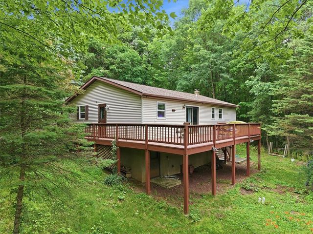 520 Highland Hill Road, Jim Thorpe Boro, PA 18235