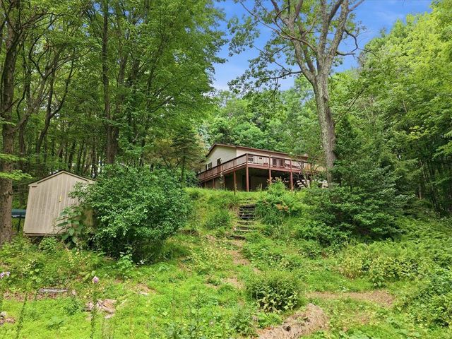 520 Highland Hill Road, Jim Thorpe Boro, PA 18235