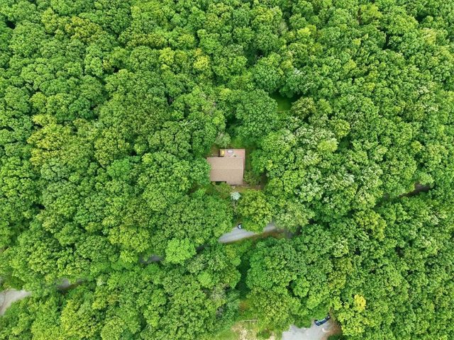 520 Highland Hill Road, Jim Thorpe Boro, PA 18235