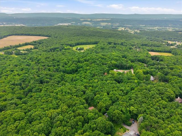 520 Highland Hill Road, Jim Thorpe Boro, PA 18235
