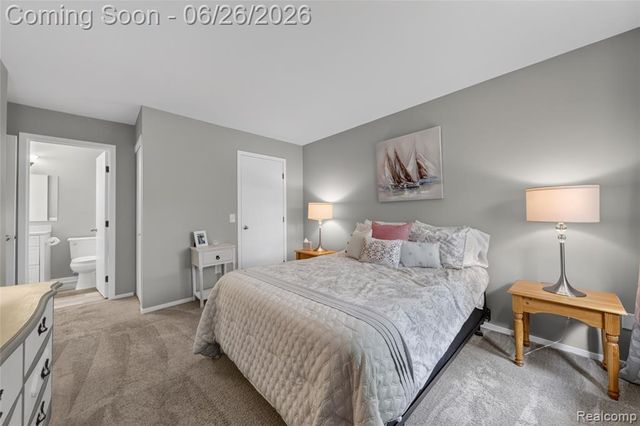 378 Spring Brooke Drive 40, Brighton, MI 48116