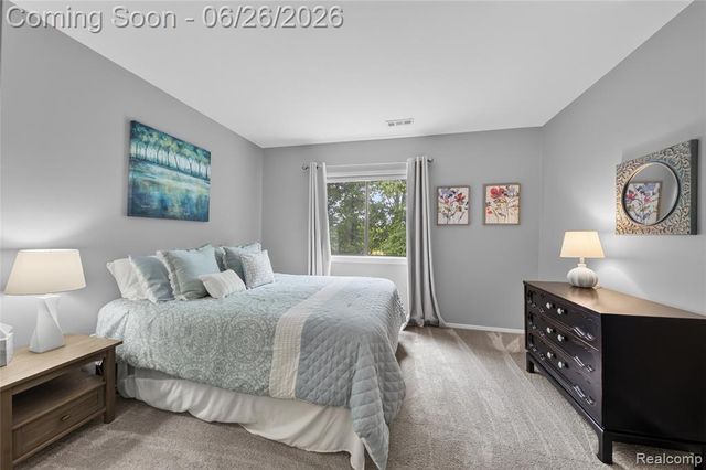 378 Spring Brooke Drive 40, Brighton, MI 48116