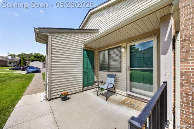 378 Spring Brooke Drive 40, Brighton, MI 48116