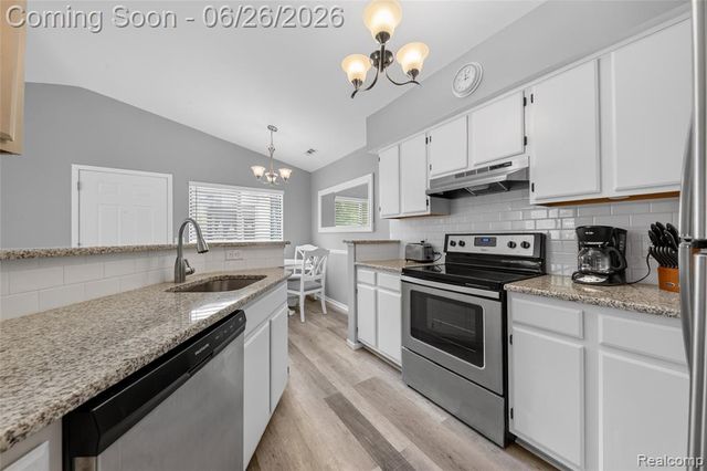 378 Spring Brooke Drive 40, Brighton, MI 48116