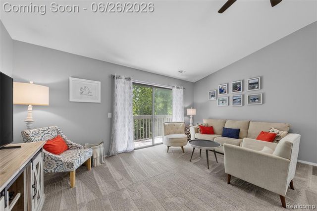 378 Spring Brooke Drive 40, Brighton, MI 48116
