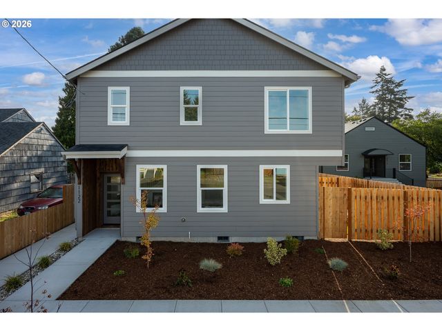 1126 Ne 84th Ave, Portland, OR 97220