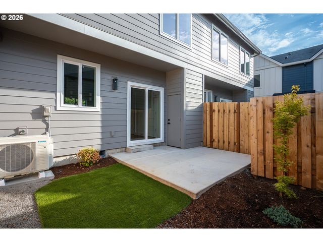 1126 Ne 84th Ave, Portland, OR 97220
