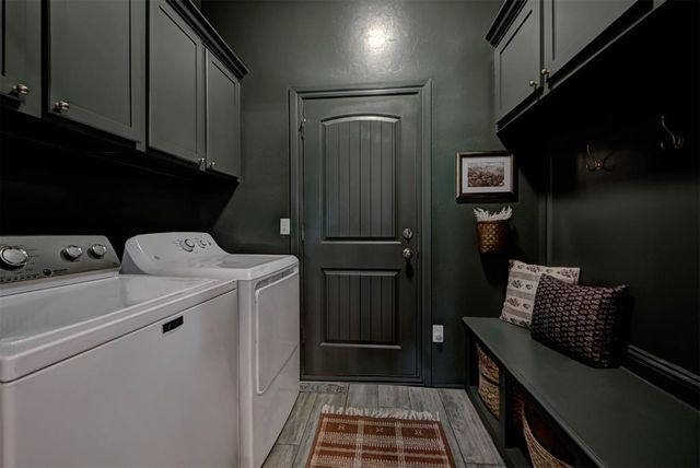 1211 Crimson Creek Circle, El Reno, OK 73036