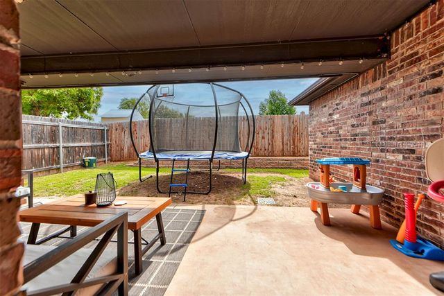 1211 Crimson Creek Circle, El Reno, OK 73036