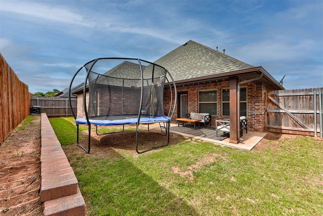 1211 Crimson Creek Circle, El Reno, OK 73036