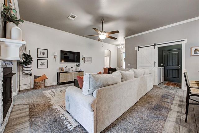 1211 Crimson Creek Circle, El Reno, OK 73036