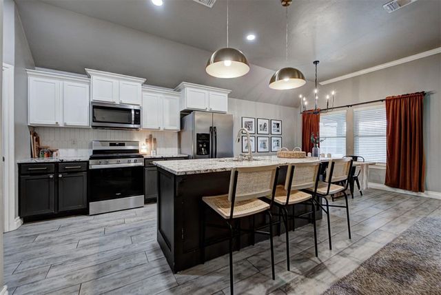 1211 Crimson Creek Circle, El Reno, OK 73036