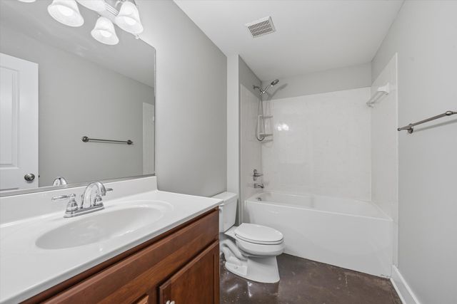 319 Campbell Ave SW Apt 104, Roanoke, VA 24016