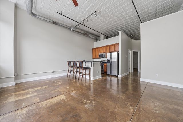 319 Campbell Ave SW Apt 104, Roanoke, VA 24016