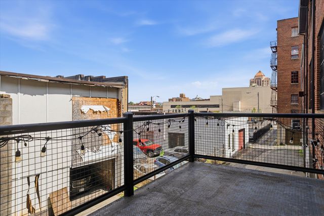 319 Campbell Ave SW Apt 104, Roanoke, VA 24016