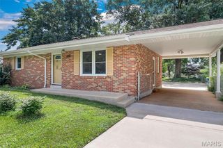 2114 E 5th Street, Washington, MO 63090