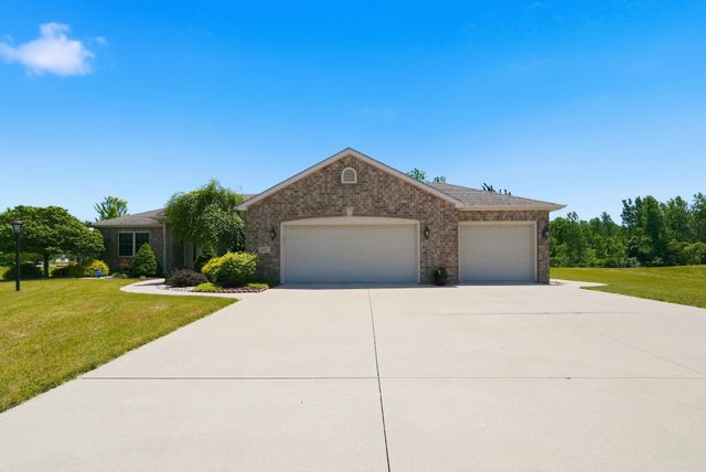 103 MacTavish Court, Angola, IN 46703