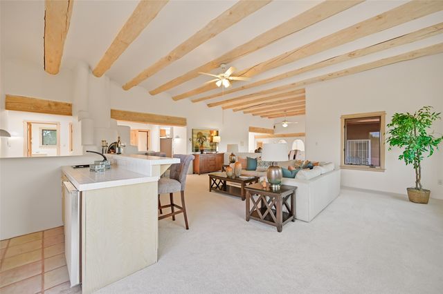 206 Calle Melitta, Santa Fe, NM 87505
