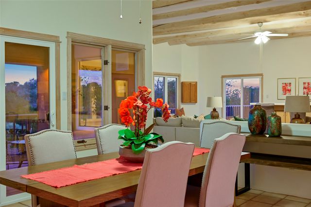 206 Calle Melitta, Santa Fe, NM 87505