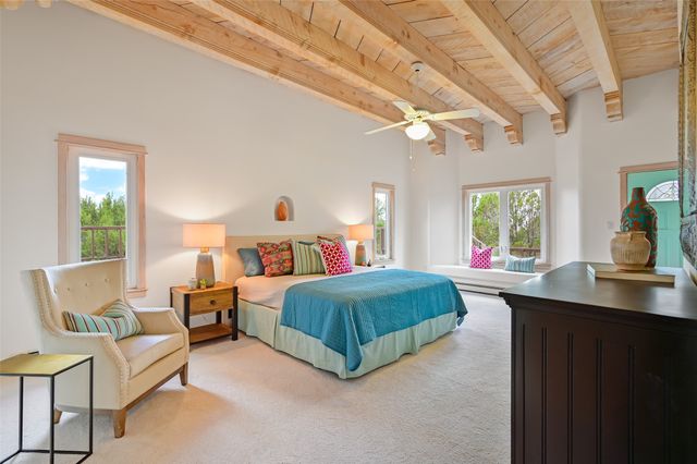 206 Calle Melitta, Santa Fe, NM 87505