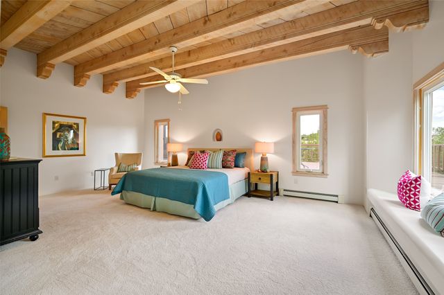 206 Calle Melitta, Santa Fe, NM 87505