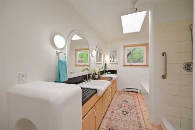 206 Calle Melitta, Santa Fe, NM 87505