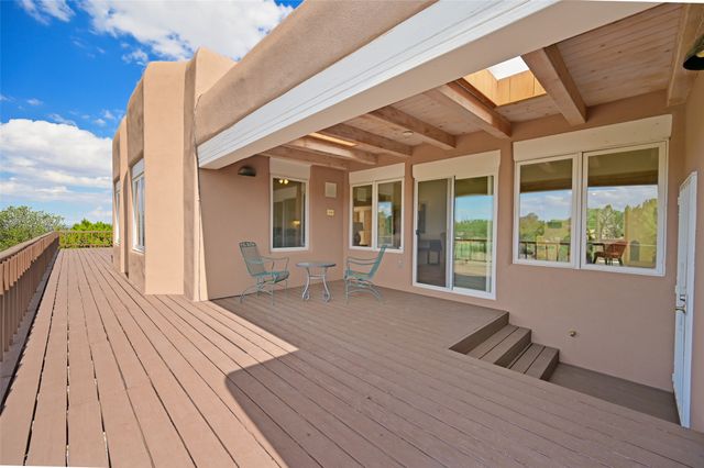 206 Calle Melitta, Santa Fe, NM 87505