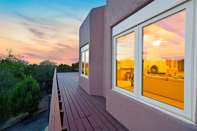 206 Calle Melitta, Santa Fe, NM 87505