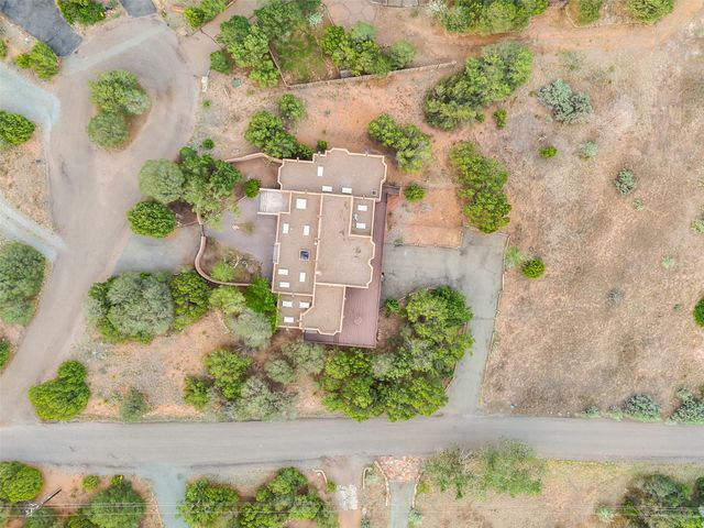 206 Calle Melitta, Santa Fe, NM 87505