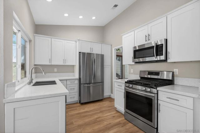 40595 Symeron Way, Murrieta, CA 92562