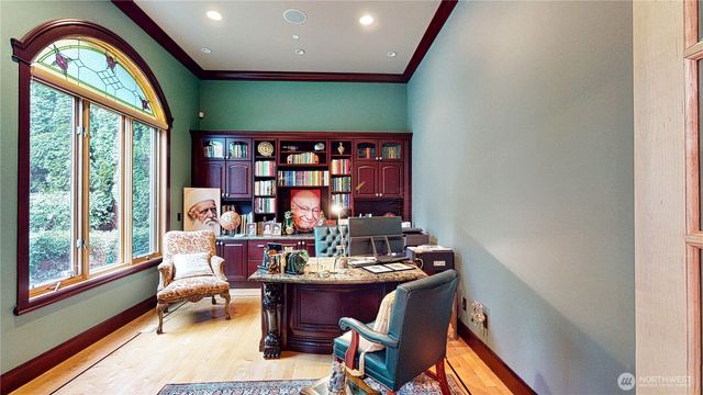 2837 E Lake Sammamish Parkway NE, Sammamish, WA 98074