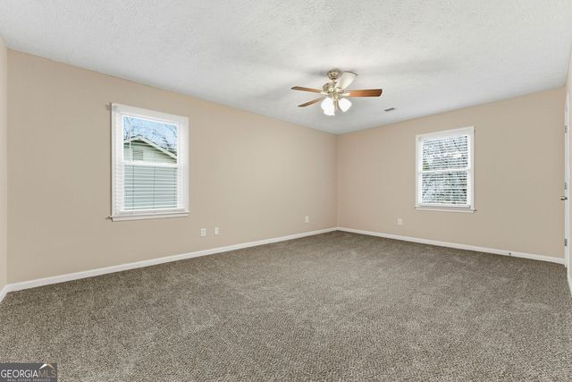 2709 Hawk Drive NE, Marietta, GA 30066