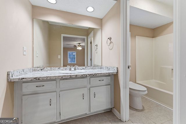 2709 Hawk Drive NE, Marietta, GA 30066