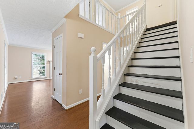 2709 Hawk Drive NE, Marietta, GA 30066