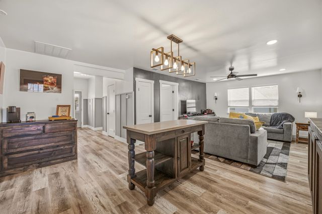 412 N Kirk Street, Hico, TX 76457