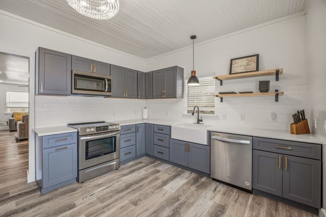 412 N Kirk Street, Hico, TX 76457