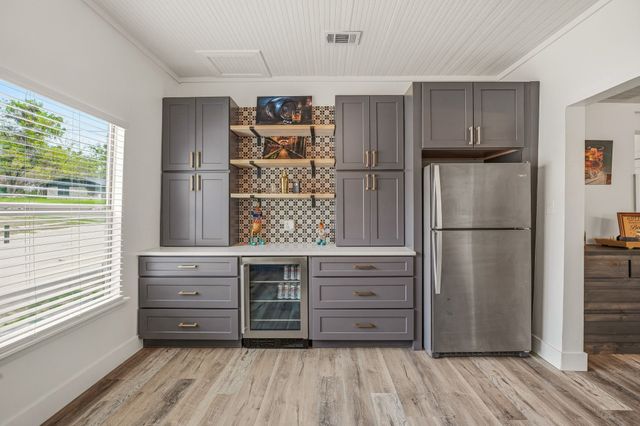 412 N Kirk Street, Hico, TX 76457