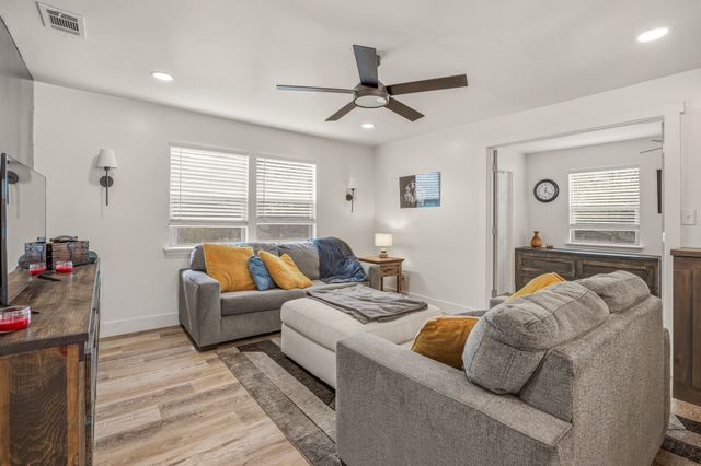 412 N Kirk Street, Hico, TX 76457