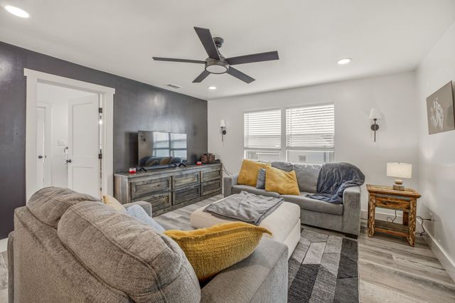 412 N Kirk Street, Hico, TX 76457