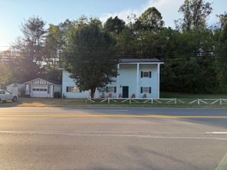 4393 Lee Hwy, Troutville, VA 24175