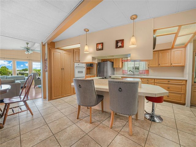 1632 FOXWAY DRIVE, Lakeland, FL 33810