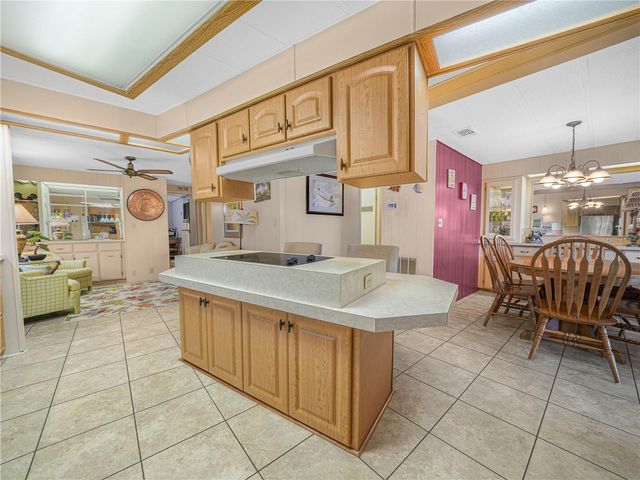 1632 FOXWAY DRIVE, Lakeland, FL 33810