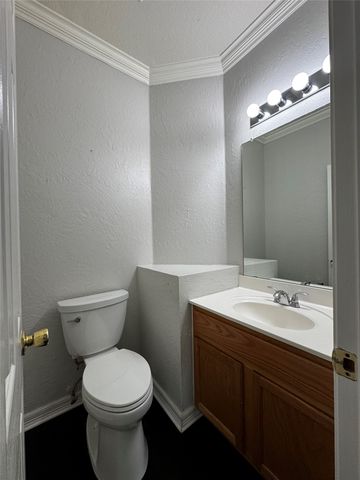 1519 Snow Trail, Lewisville, TX 75077