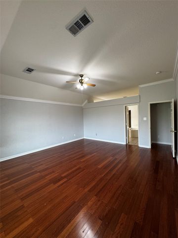 1519 Snow Trail, Lewisville, TX 75077