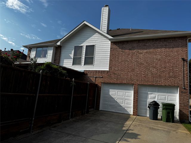 1519 Snow Trail, Lewisville, TX 75077