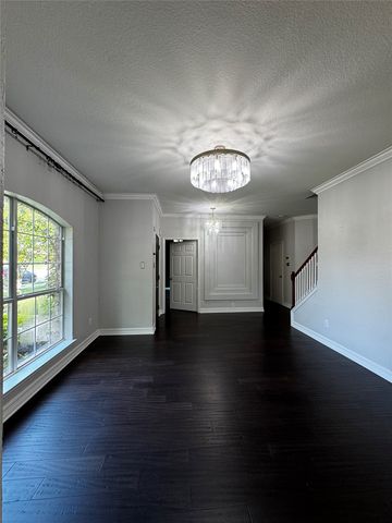 1519 Snow Trail, Lewisville, TX 75077