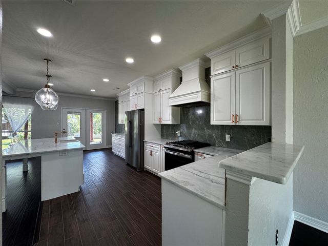 1519 Snow Trail, Lewisville, TX 75077