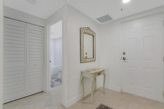 2000 S Highway A1a Highway N104, Jupiter, FL 33477